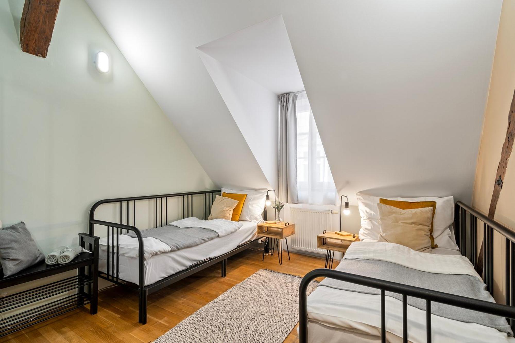 Charles Bridge Historical Apts By Michal&Friends Прага Экстерьер фото