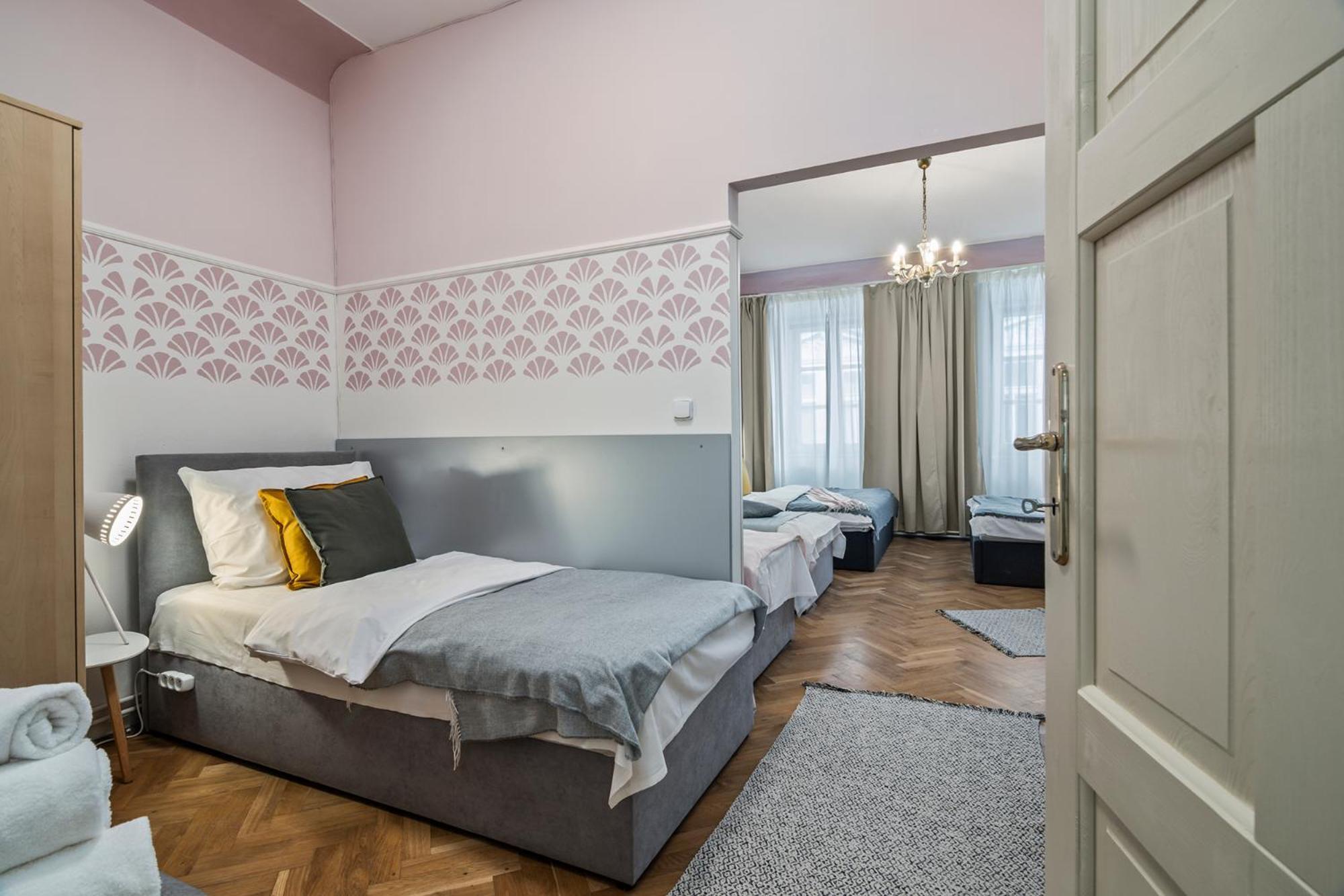 Charles Bridge Historical Apts By Michal&Friends Прага Экстерьер фото