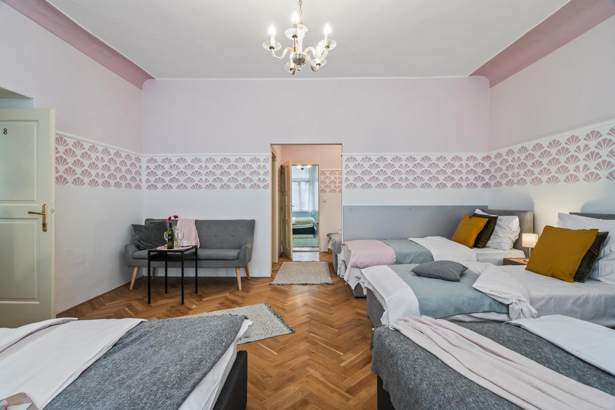 Charles Bridge Historical Apts By Michal&Friends Прага Экстерьер фото